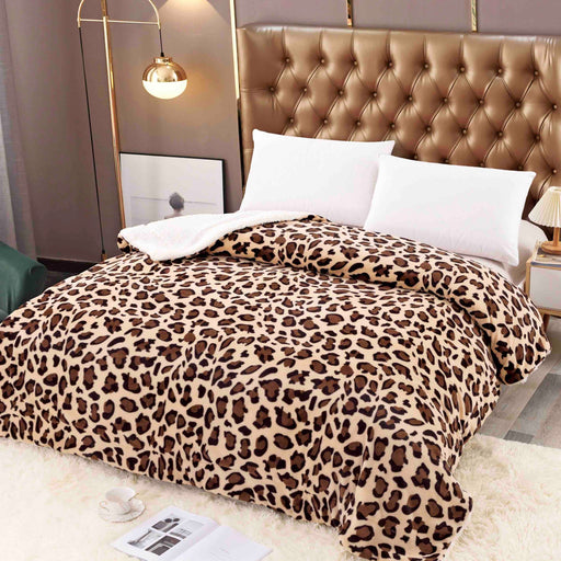 Pătura Cocolino cu blăniță , Model Animal Print,